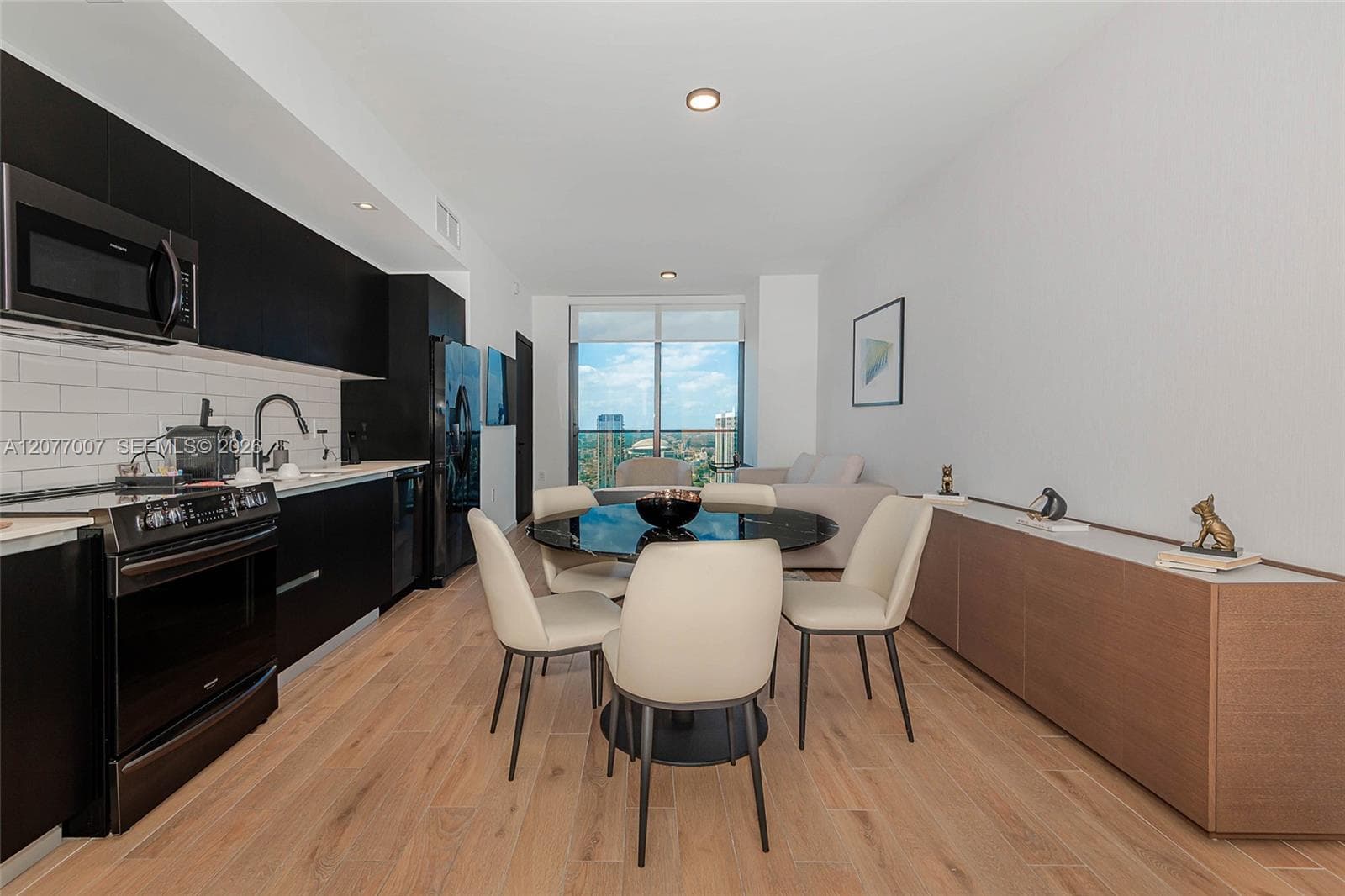 The Elser Hotel & Residences · #4118 in Miami - Photo 3