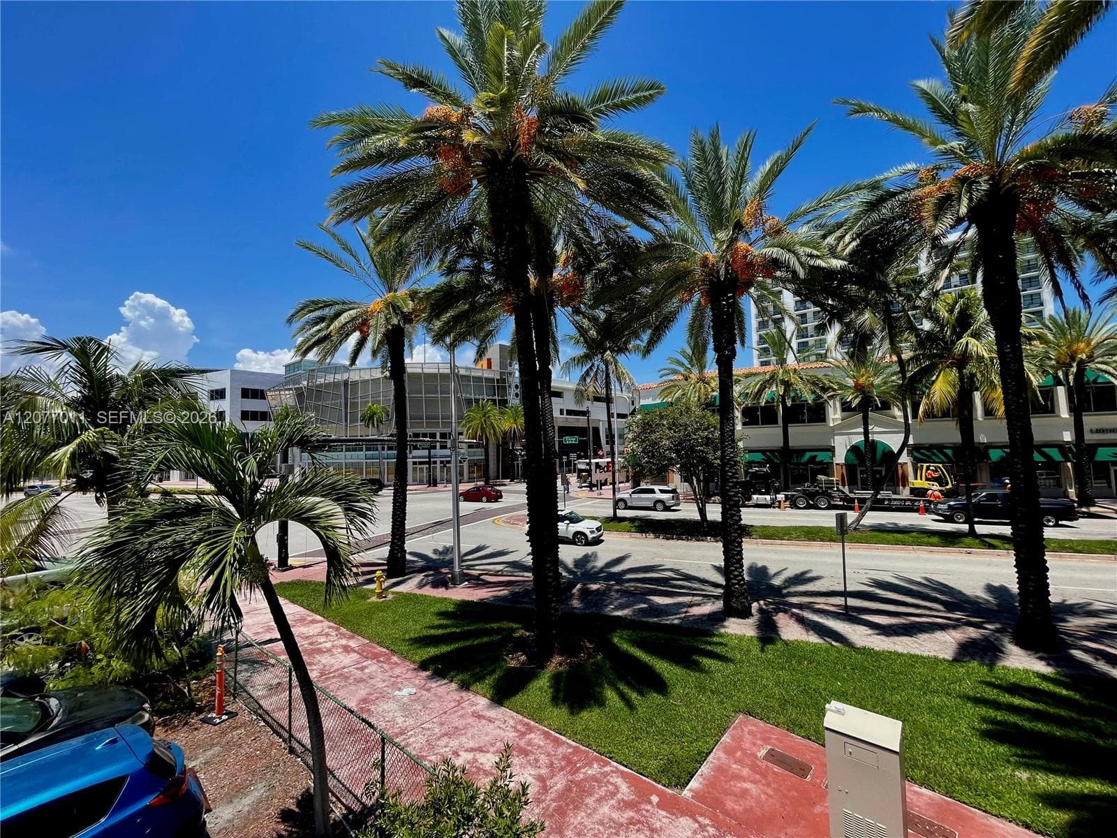 SOUTHERN STAR CONDO · #30 in Miami Beach - Photo 1