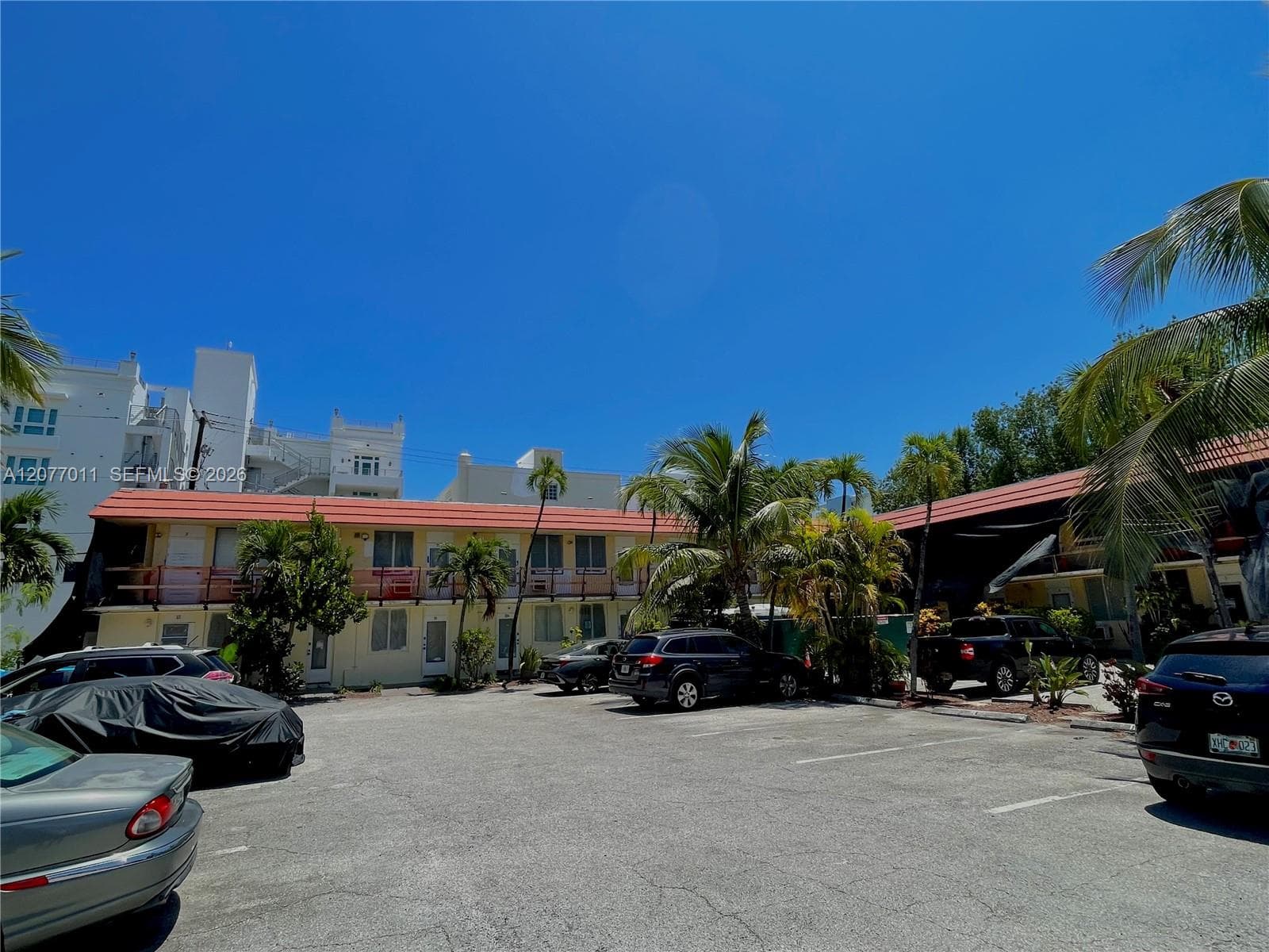 SOUTHERN STAR CONDO · #30 in Miami Beach - Photo 11