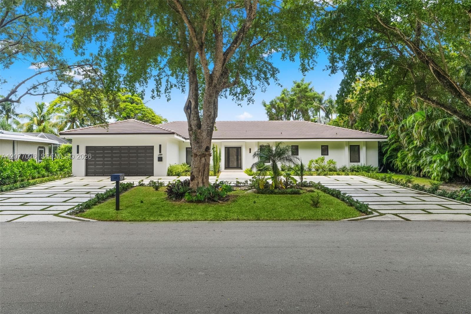 1520 Lugo Ave photo 3