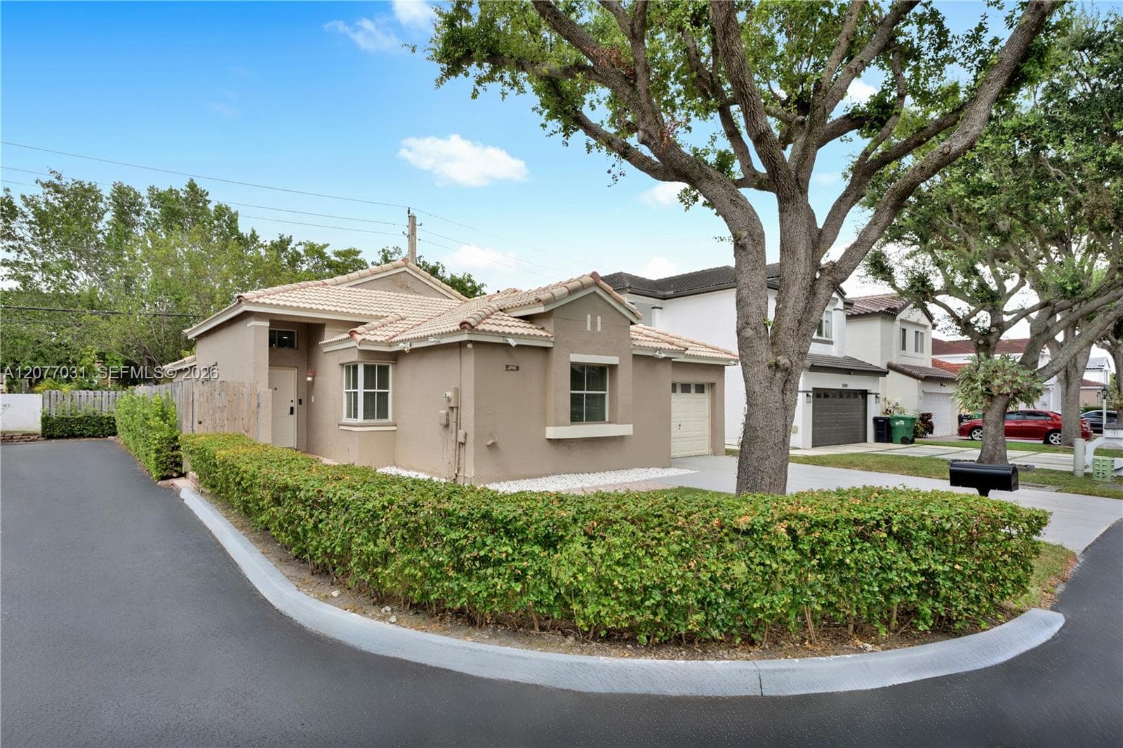 11491 SW 72nd Ter photo 2
