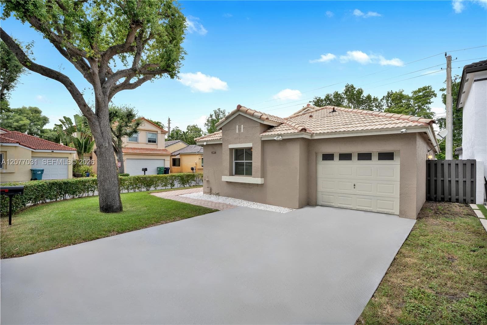 11491 SW 72nd Ter photo 3