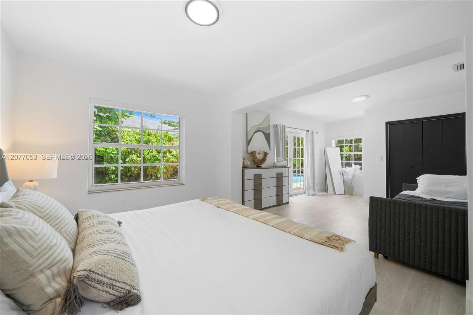 1308 Seabreeze Blvd photo 17