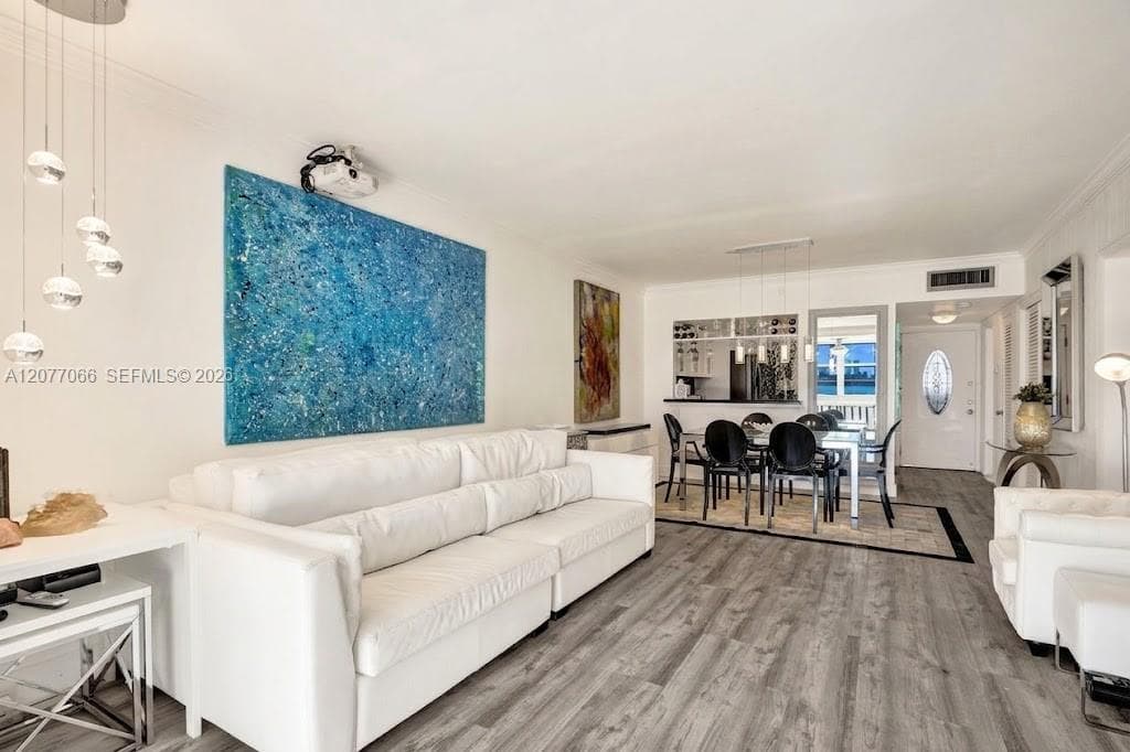EIGHTH MOORINGS · #522 in Miami - Photo 4