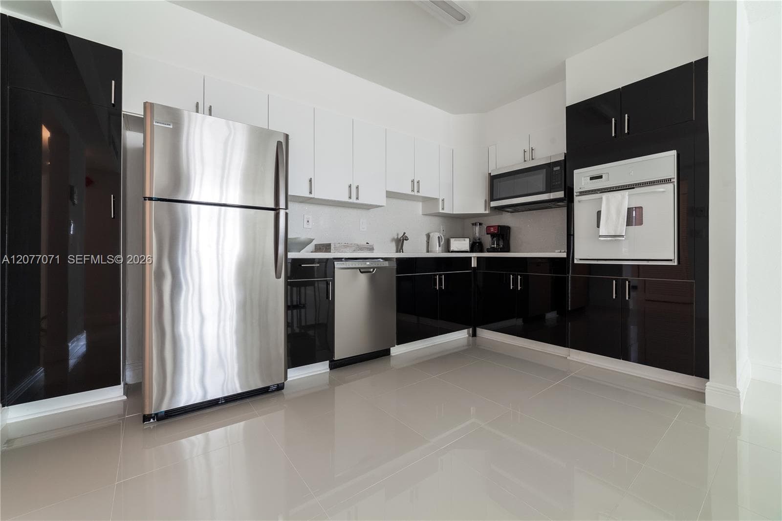 OCEANVIEW BUILDING A COND · #419 in Sunny Isles Beach - Photo 7