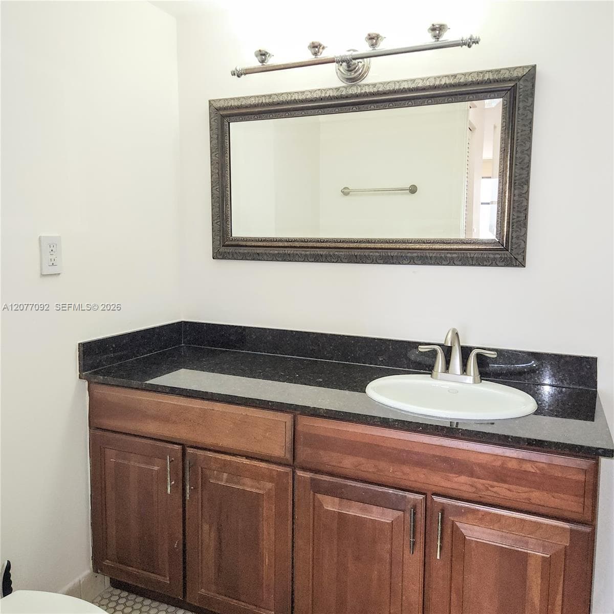 THE CLIPPER AT BISC COVE · #1707 in Aventura - Photo 17