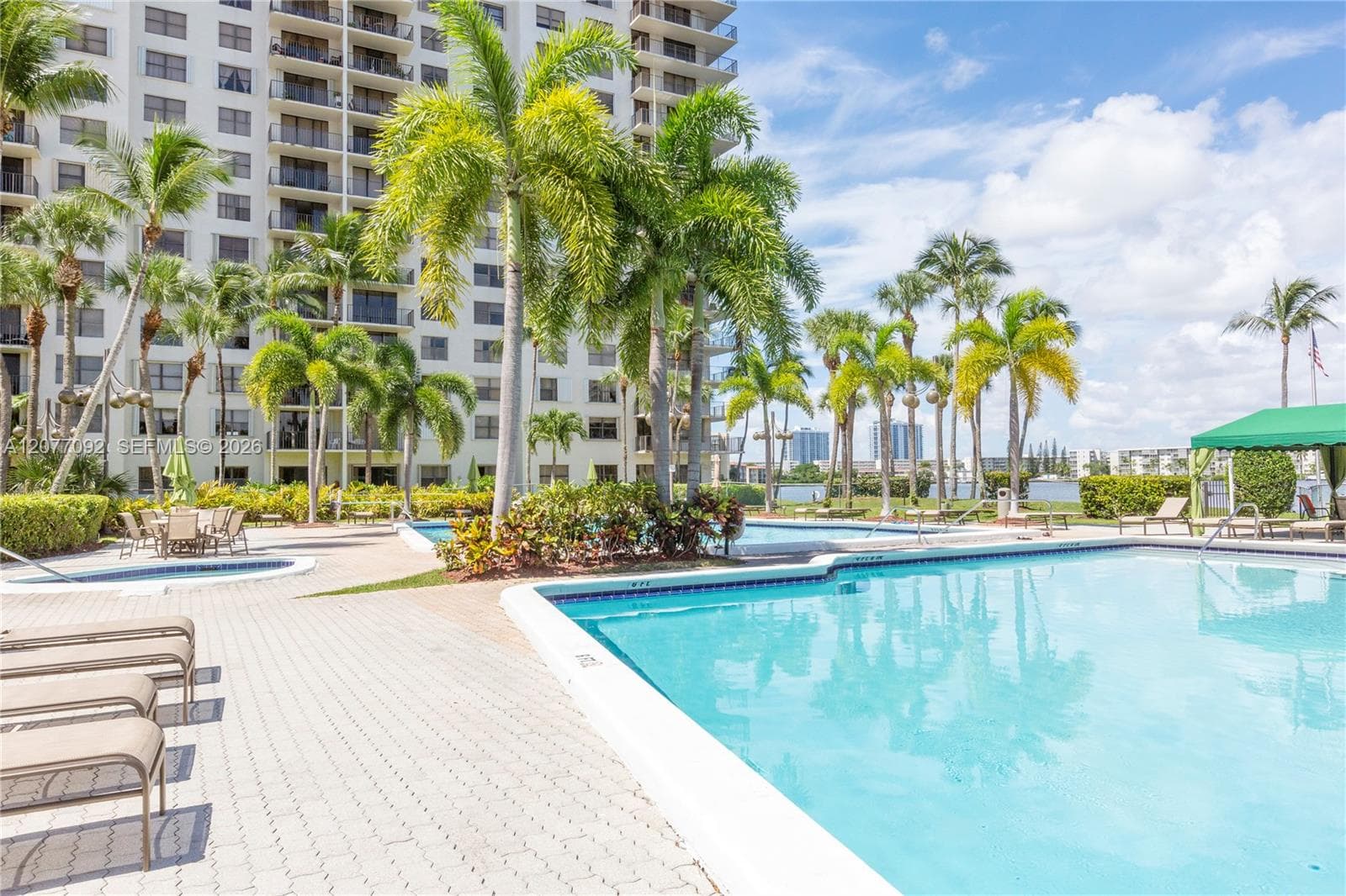THE CLIPPER AT BISC COVE · #1707 in Aventura - Photo 32
