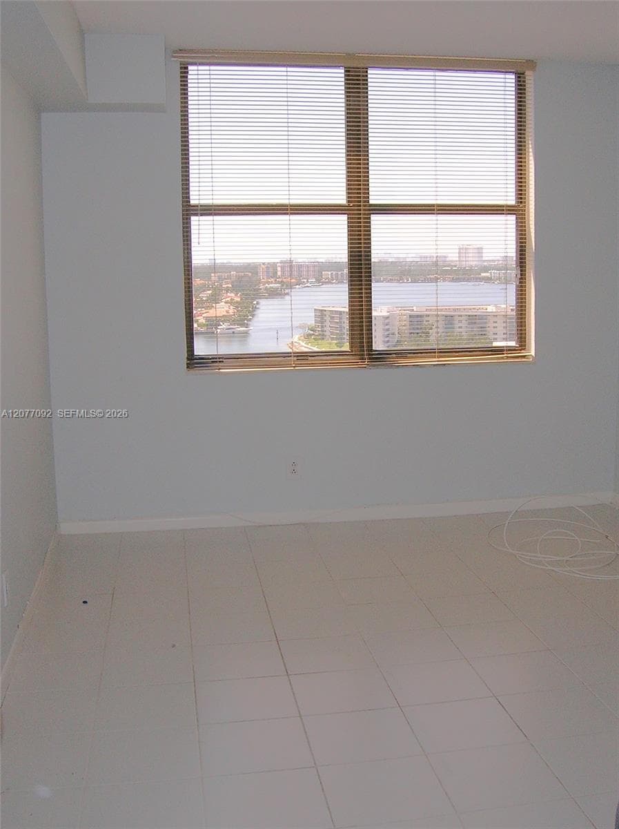 THE CLIPPER AT BISC COVE · #1707 in Aventura - Photo 10