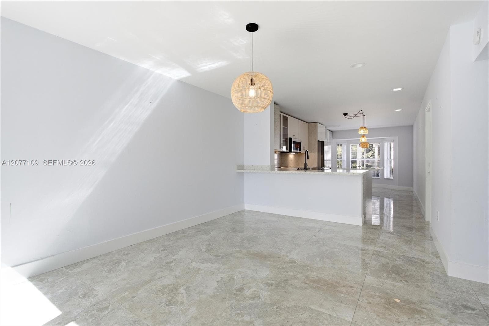 1880 Sweetbay Way photo 12