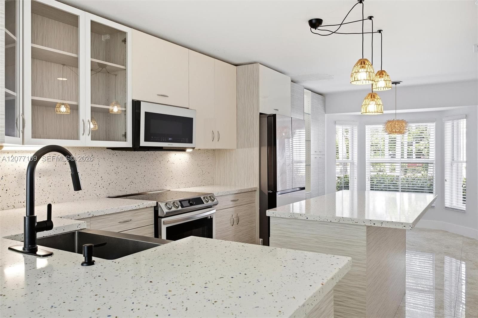 1880 Sweetbay Way photo 14