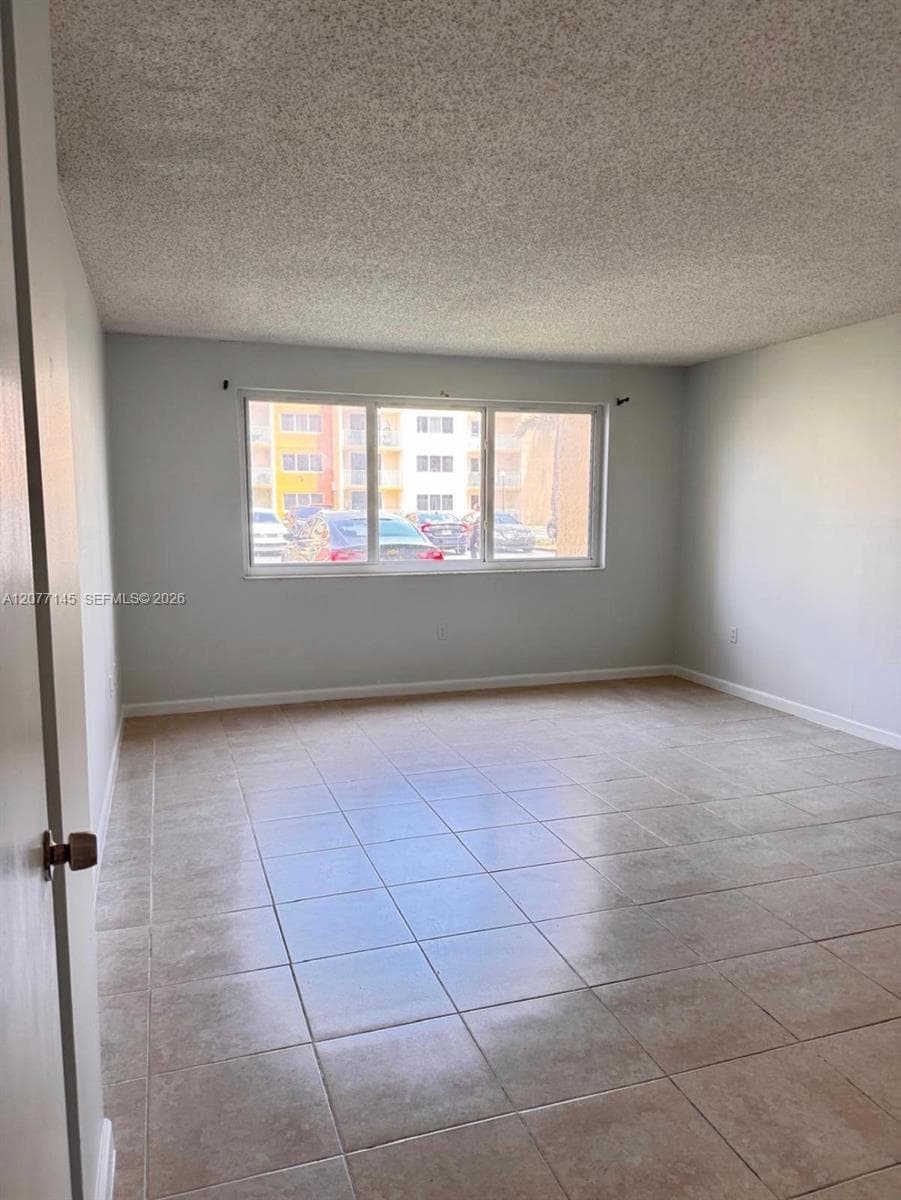 CORAL GATE EAST CONDO · #4-103 in Hialeah - Photo 4
