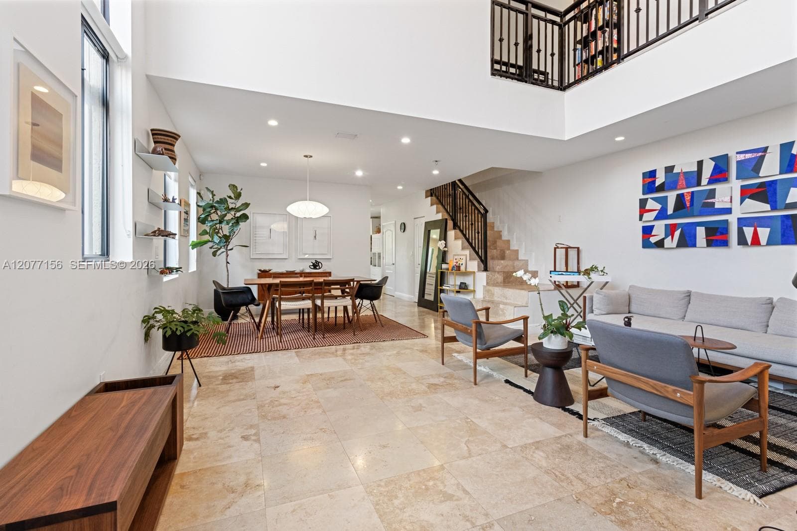 1211 SW 14th Ave #1211 photo 2