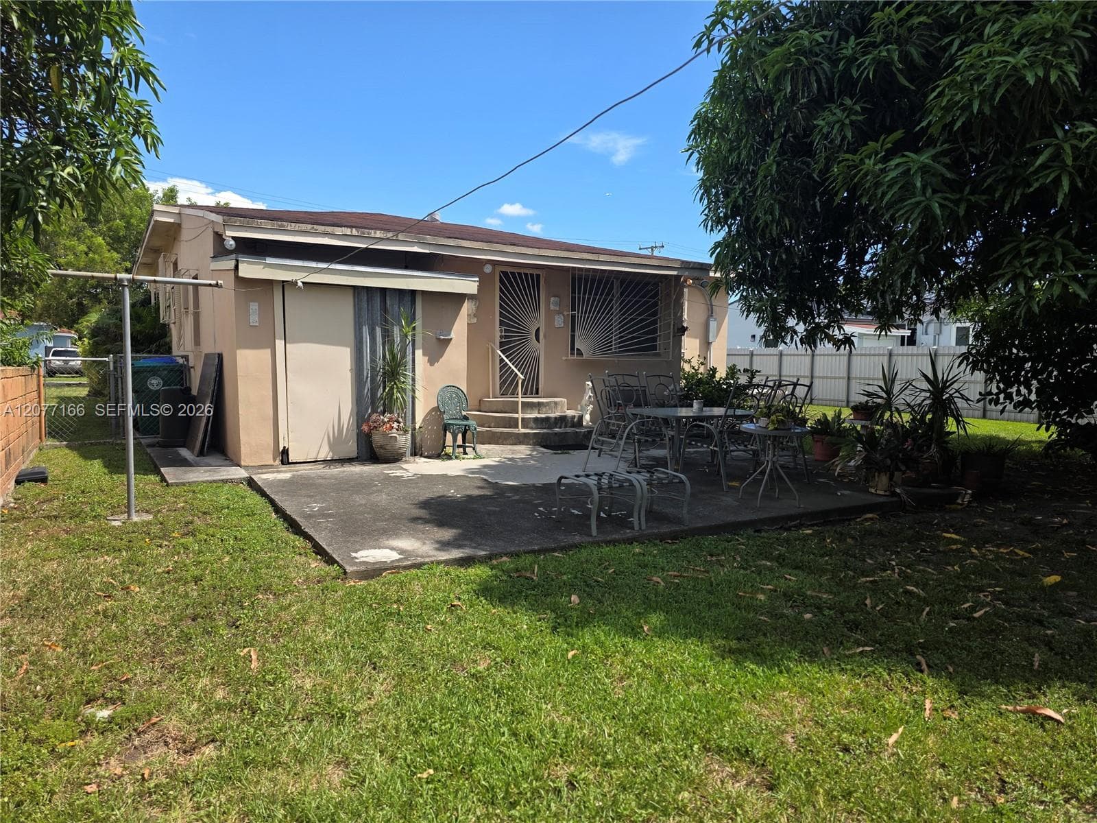 3070 NW 6th St photo 19