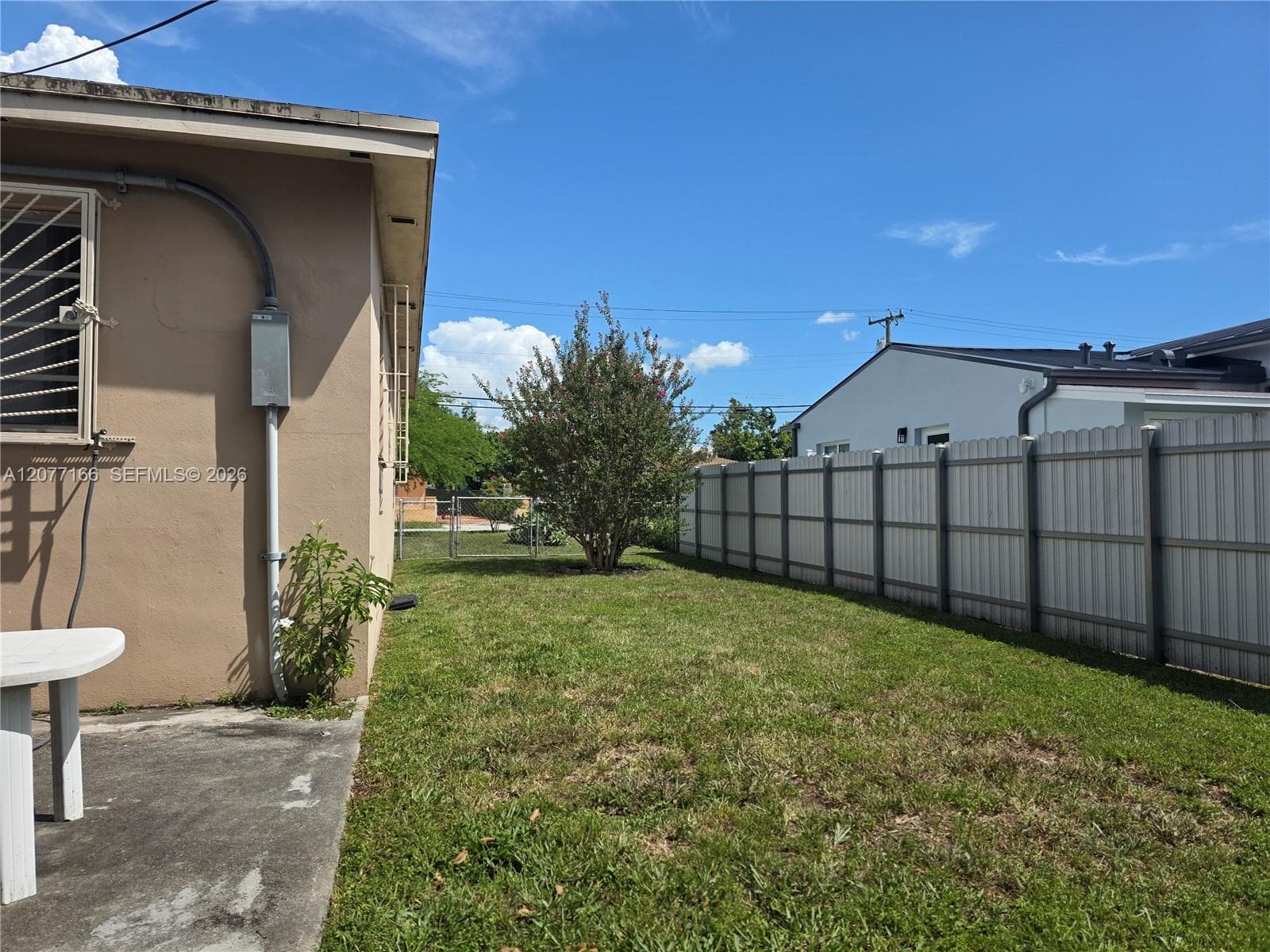 3070 NW 6th St photo 21