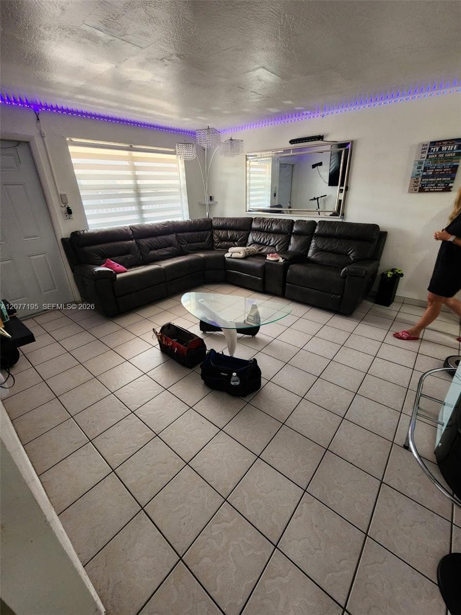 PHILLIPSONS ADDN TO HIALE · #4 in Hialeah - Photo 14