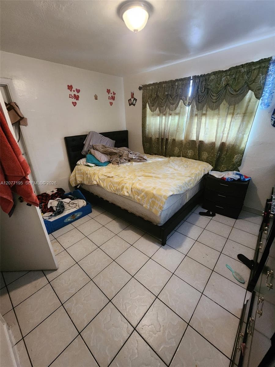PHILLIPSONS ADDN TO HIALE · #4 in Hialeah - Photo 15