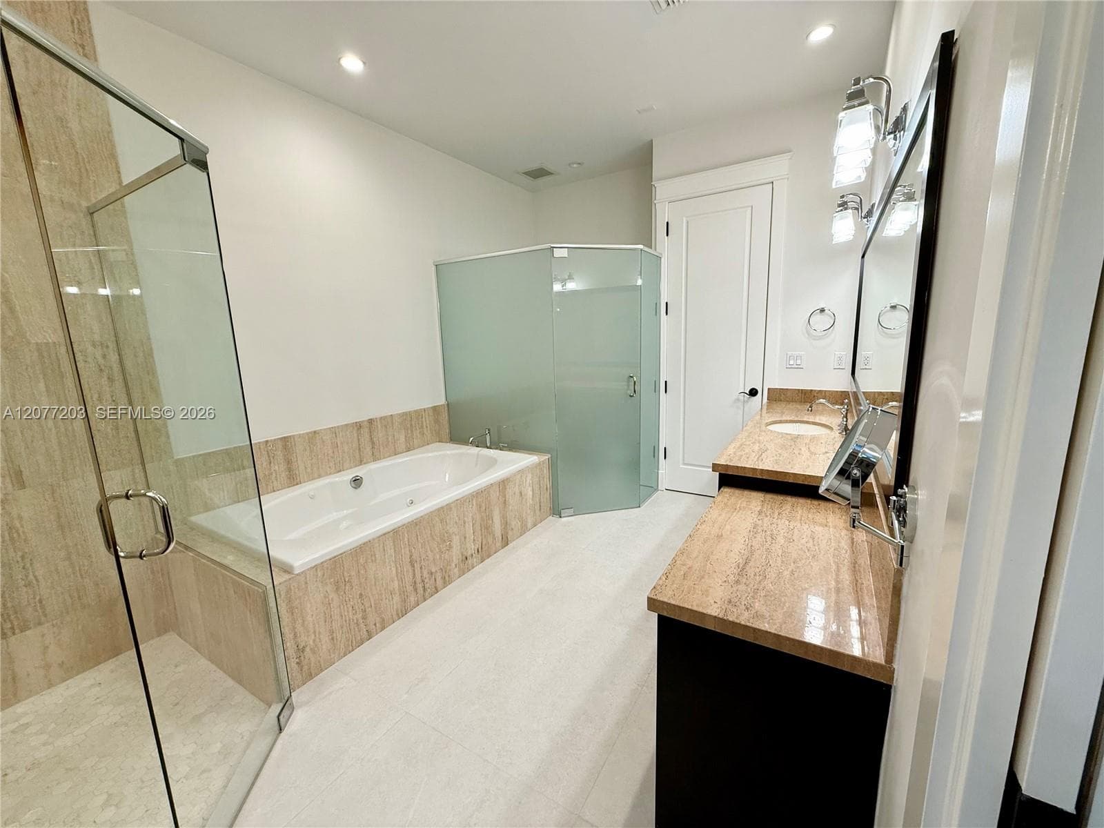 530 Valencia Ave #3 photo 34