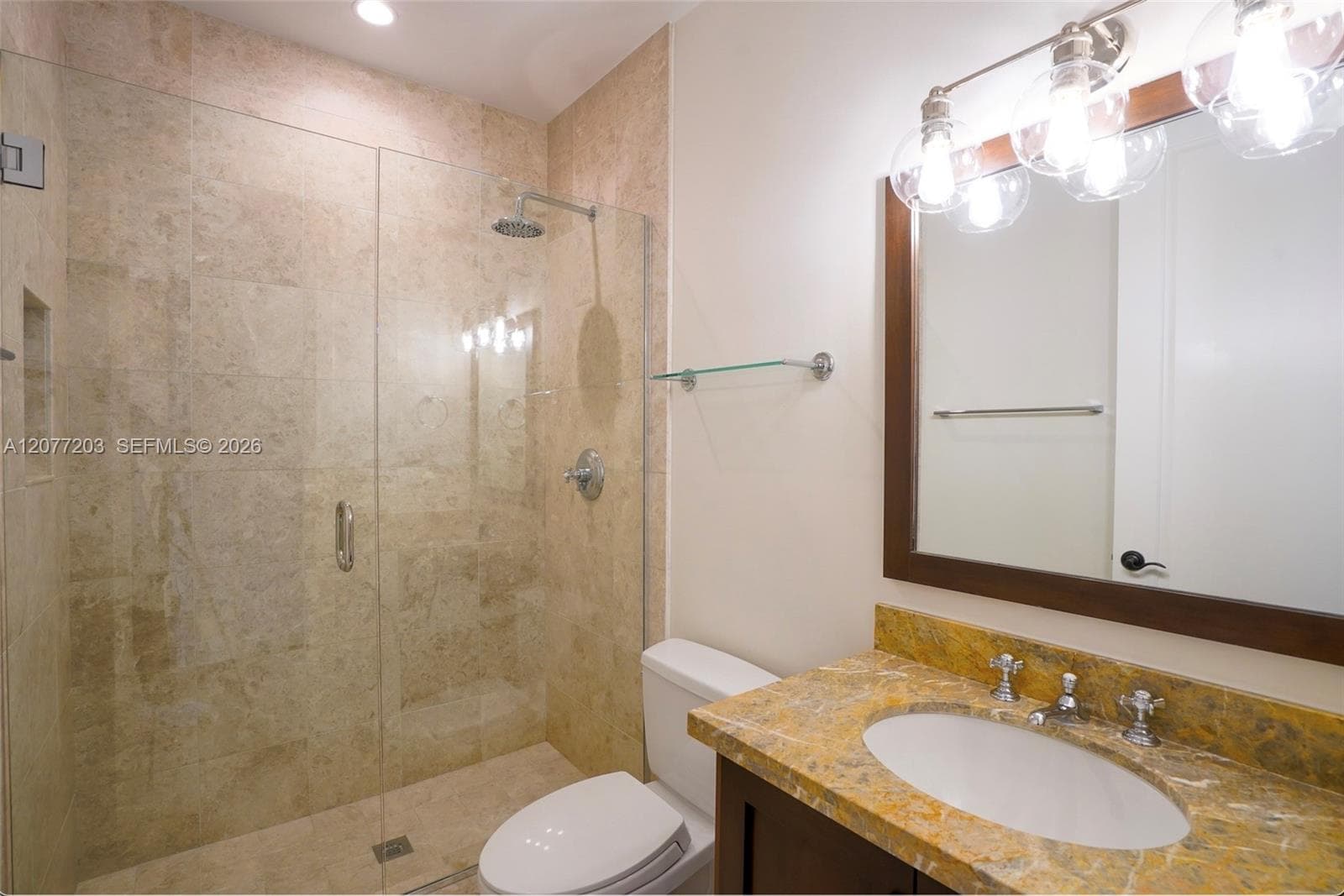 530 Valencia Ave #3 photo 41