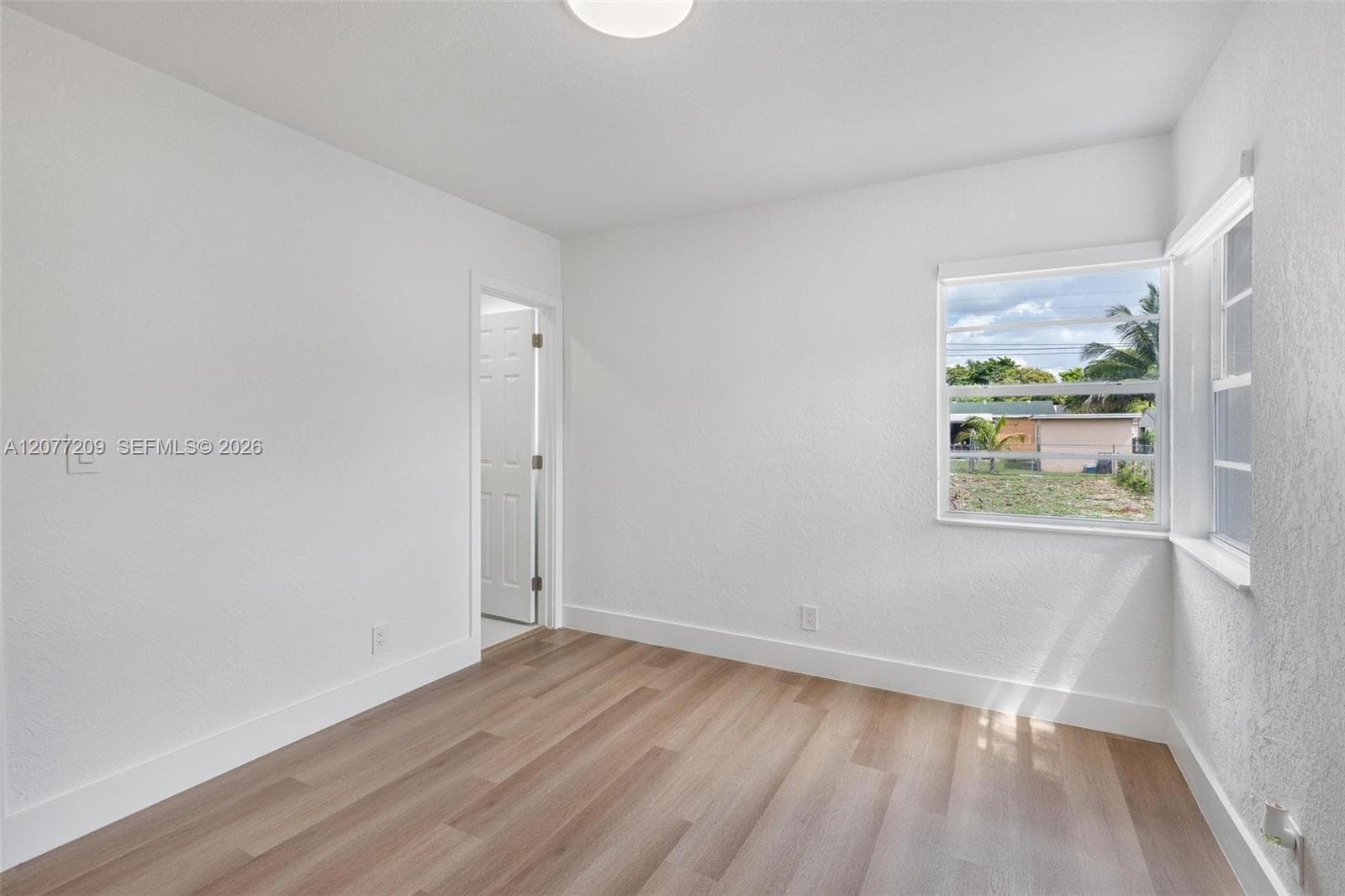 2839 Mayo St photo 16