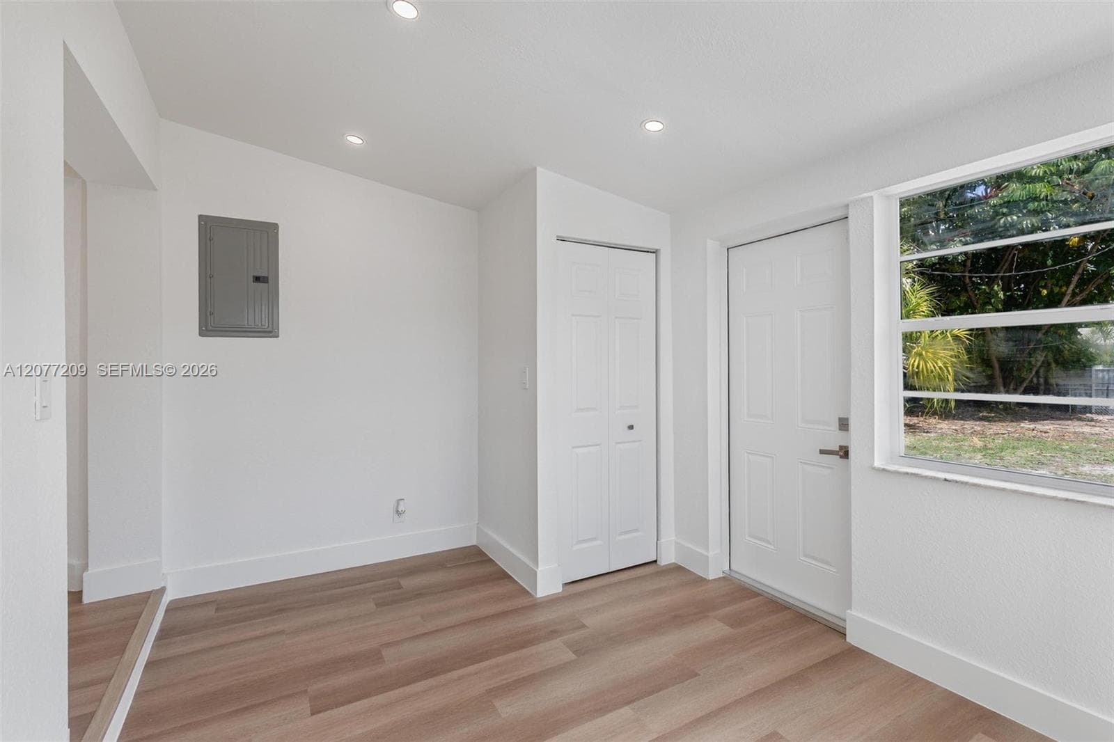 2839 Mayo St photo 12