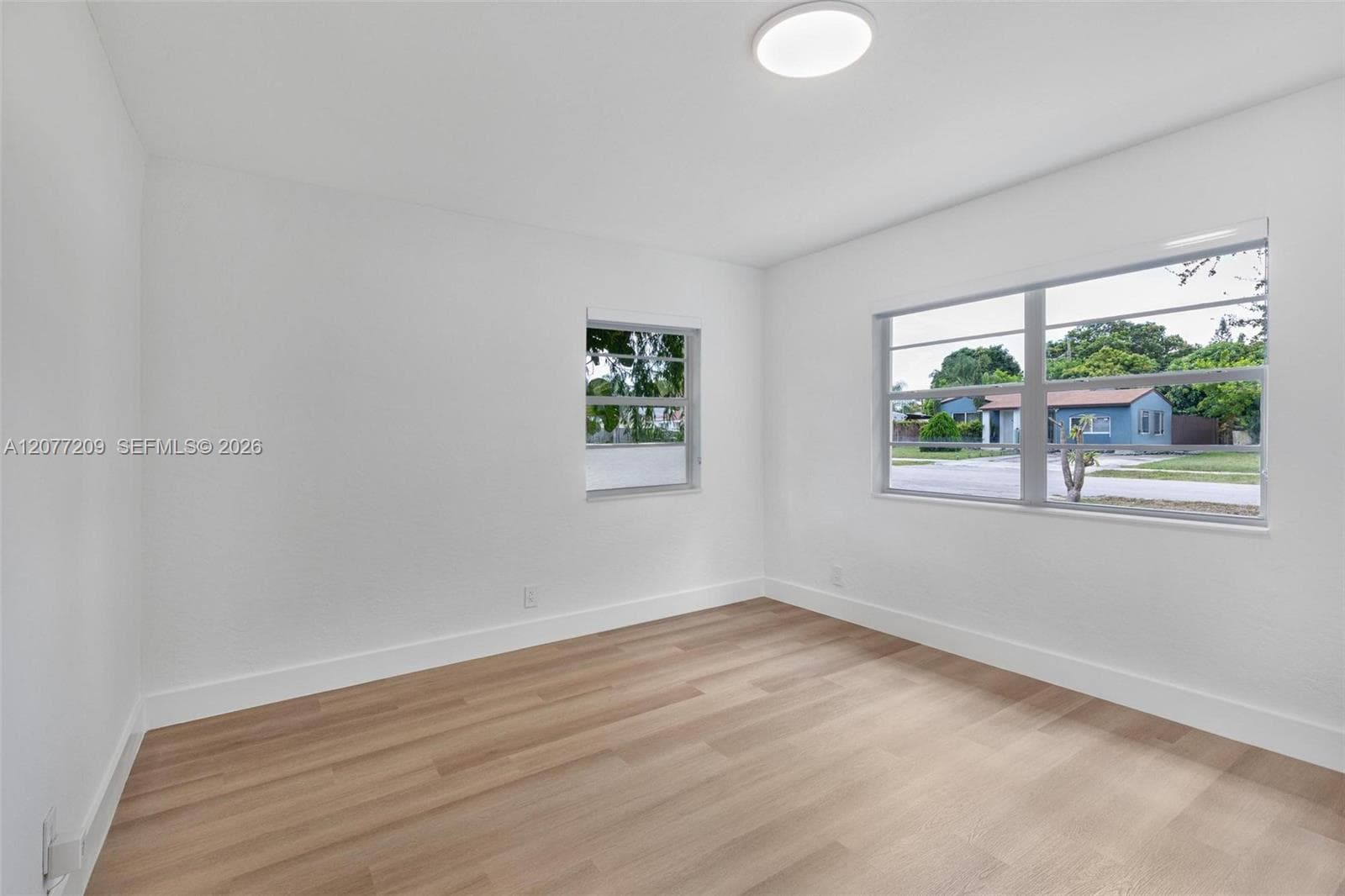 2839 Mayo St photo 20