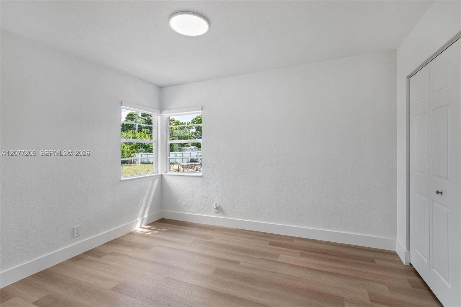 2839 Mayo St photo 15