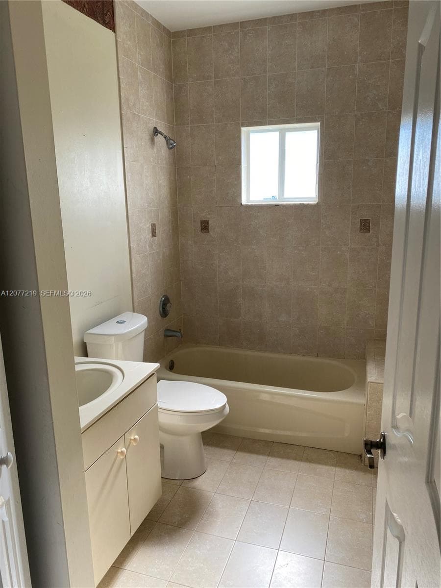 14503 SW 158th Ct photo 6