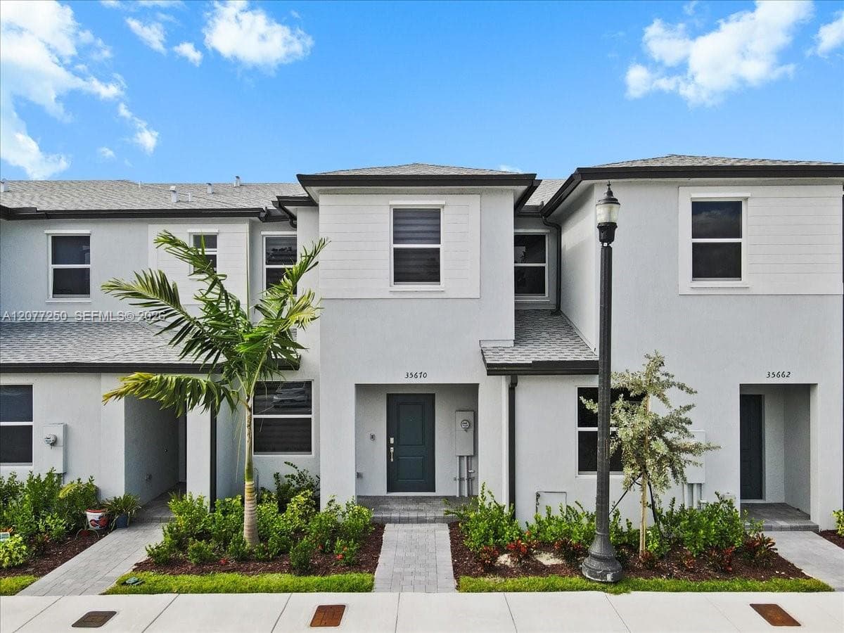 35670 SW 178 Ct photo 2