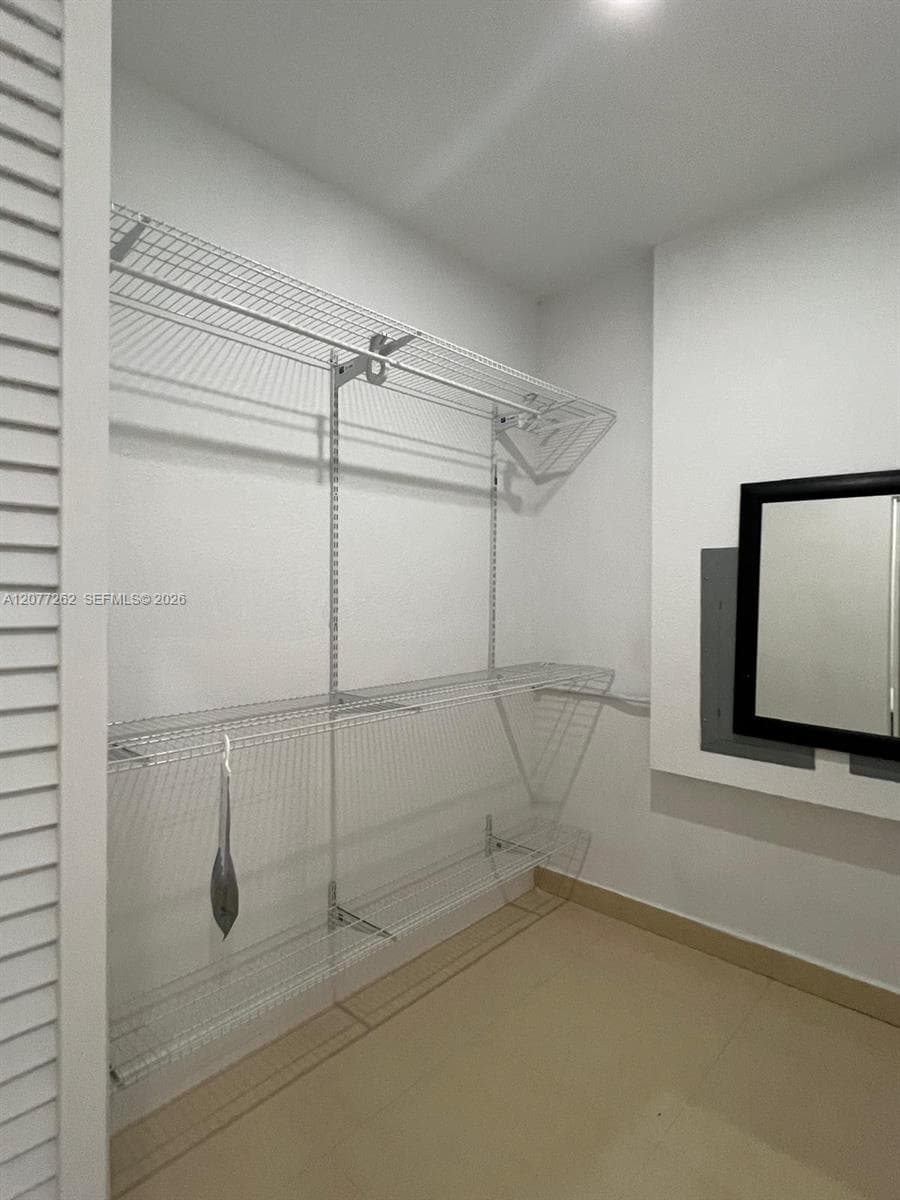 BREEZE AT GALLOWAY NORTH · #rear in Miami - Photo 32