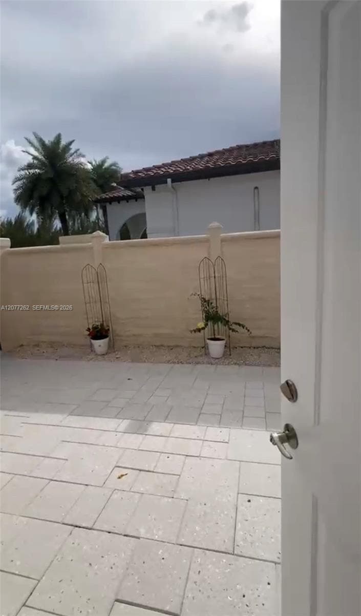 BREEZE AT GALLOWAY NORTH · #rear in Miami - Photo 11