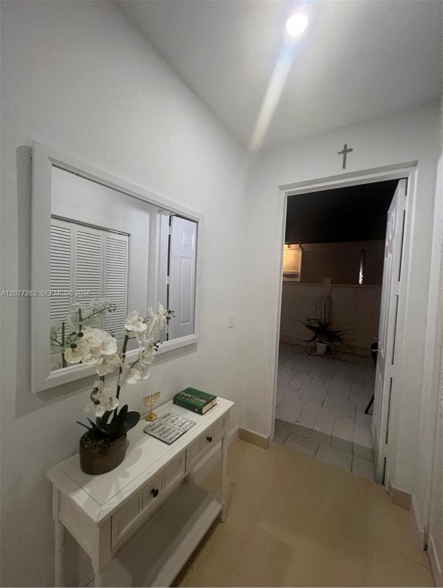 BREEZE AT GALLOWAY NORTH · #rear in Miami - Photo 4