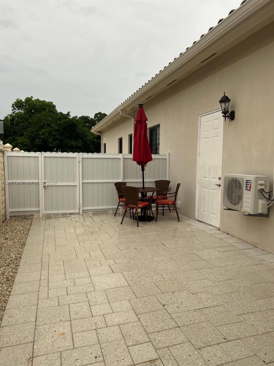BREEZE AT GALLOWAY NORTH · #rear in Miami - Photo 21