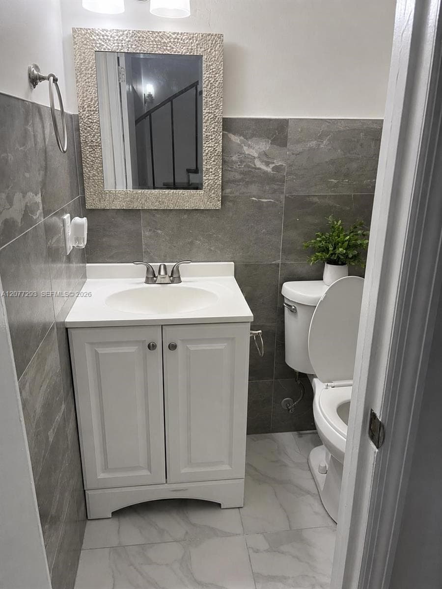 OAKVIEW CONDO · #5 in Miami - Photo 12