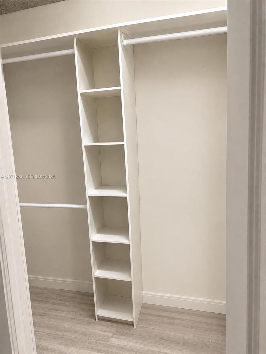 OAKVIEW CONDO · #5 in Miami - Photo 7