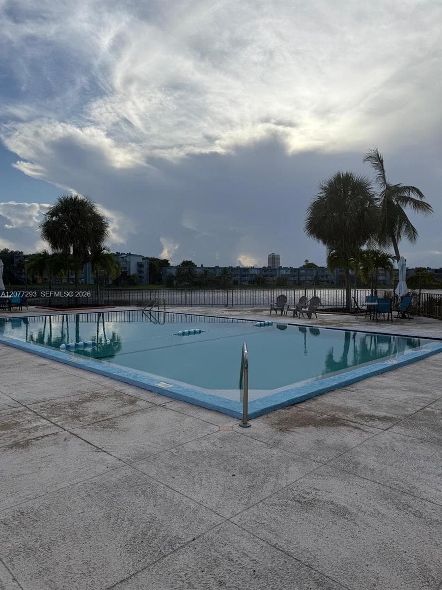 OAKVIEW CONDO · #5 in Miami - Photo 19