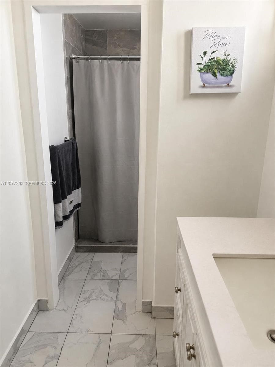 OAKVIEW CONDO · #5 in Miami - Photo 8