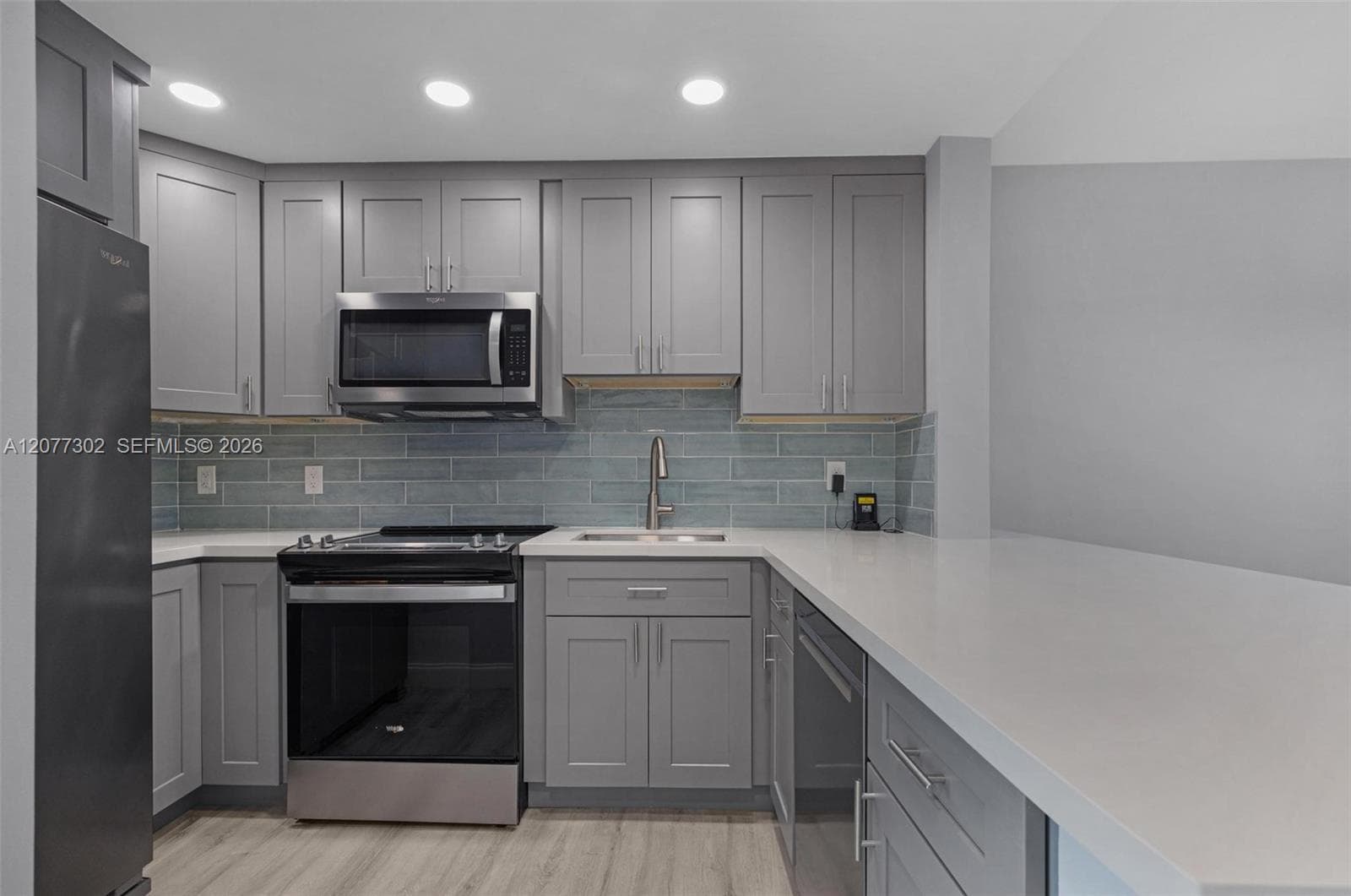 SEA HAVEN · #232 in Pompano Beach - Photo 11