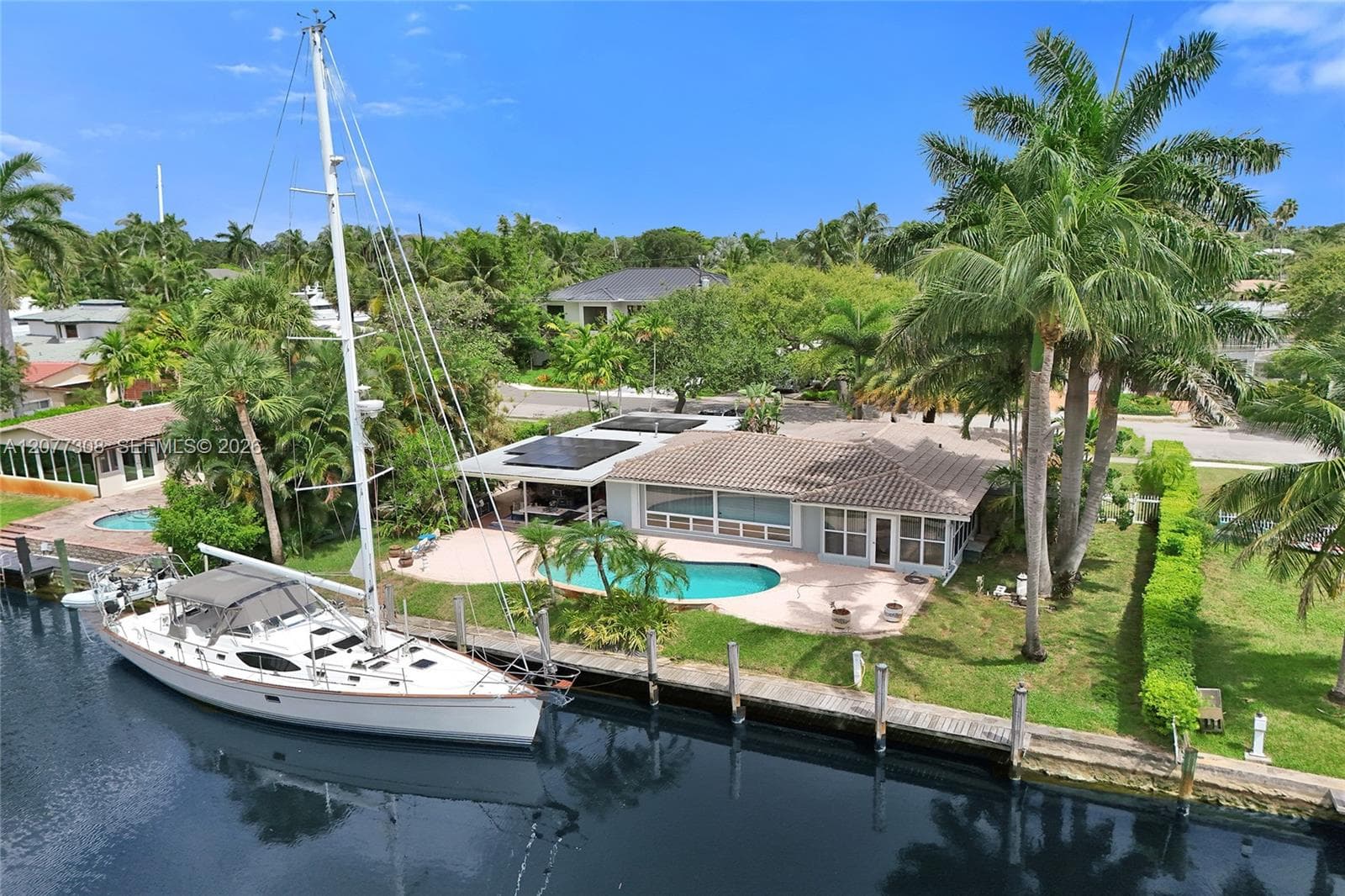 1312 Tangelo Isle photo 3