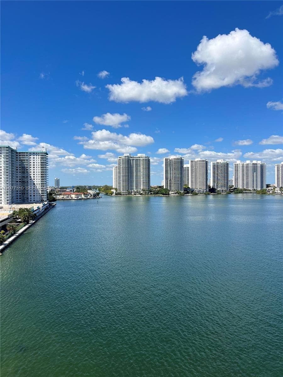 Fairview House · #S907 in Sunny Isles Beach - Photo 20