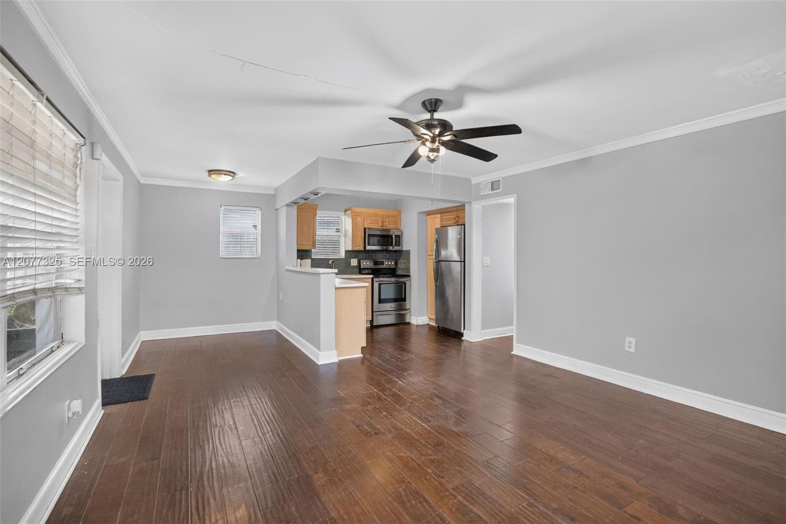 1527 Jackson St photo 4