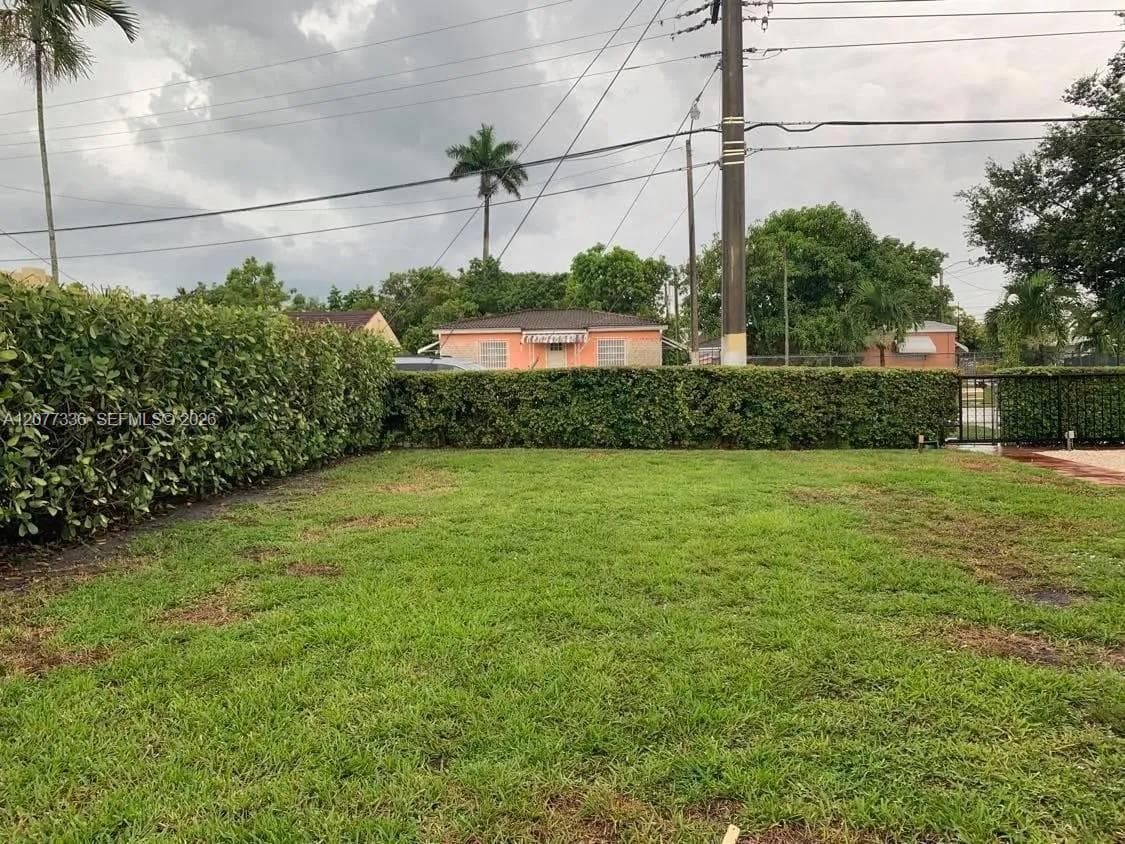 4289 NW 5th St photo 24