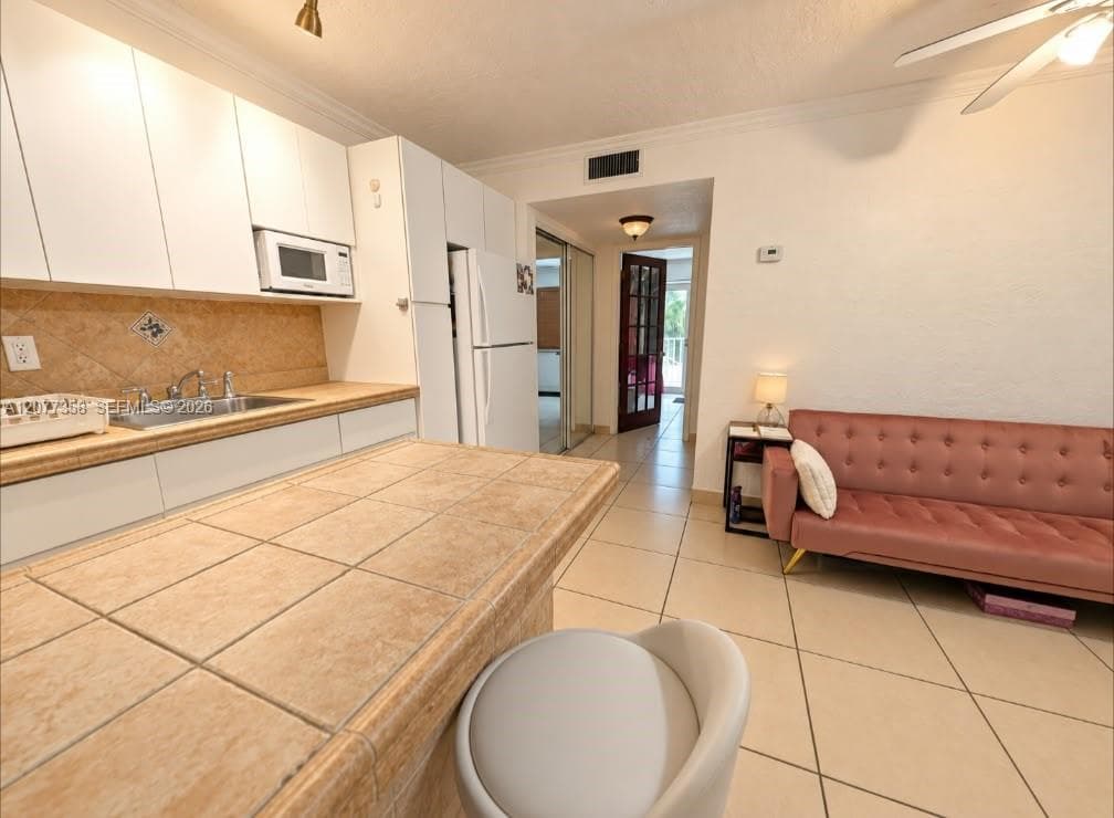 STAR MERIDIAN CONDO · #202A in Miami Beach - Photo 3