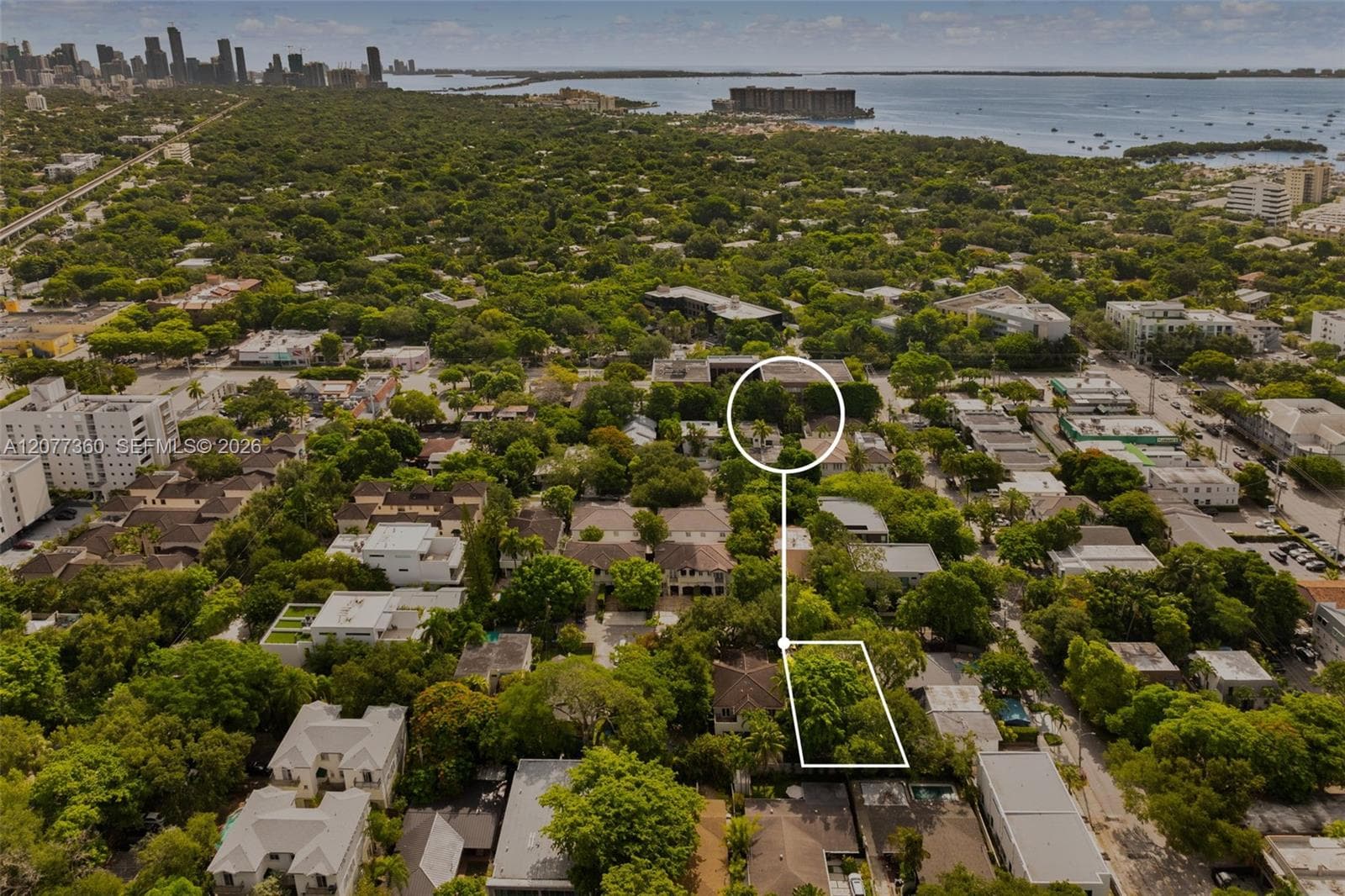 2952 Louise St photo 12