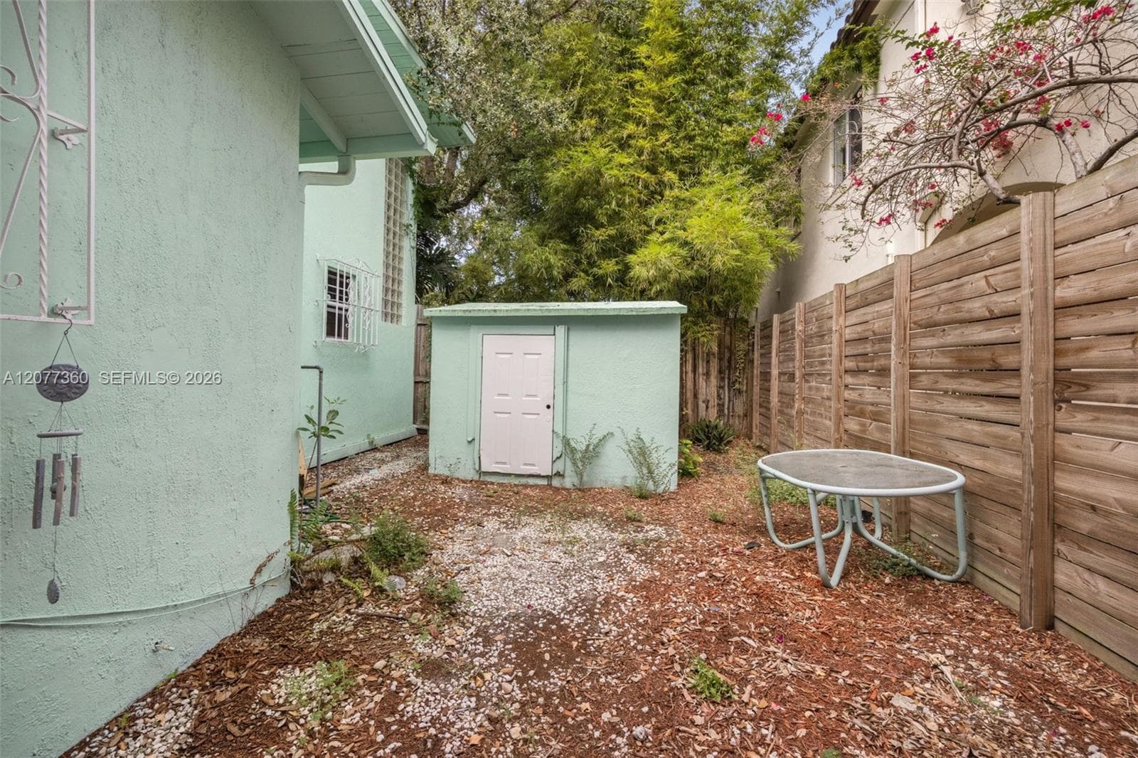 2952 Louise St photo 7