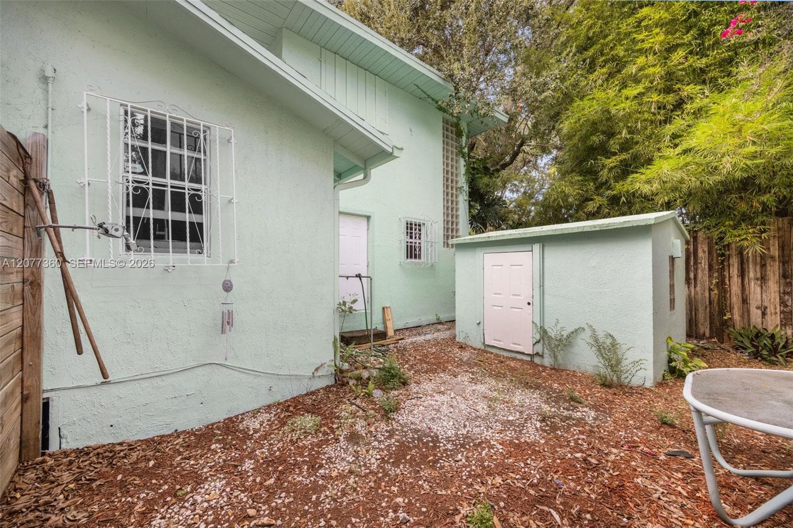 2952 Louise St photo 8