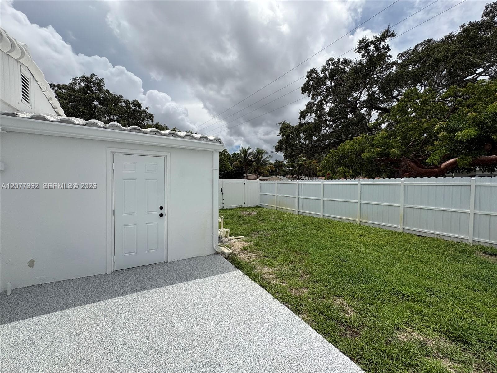 937 SW 18th Ct photo 16