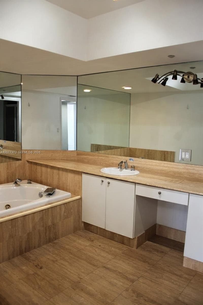 7000 ISL BLVD WILLIAMS IS · #2405 in Aventura - Photo 13