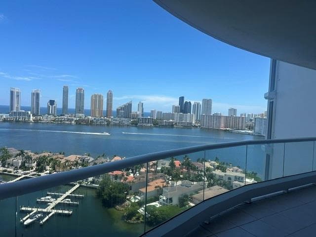 7000 ISL BLVD WILLIAMS IS · #2405 in Aventura - Photo 3