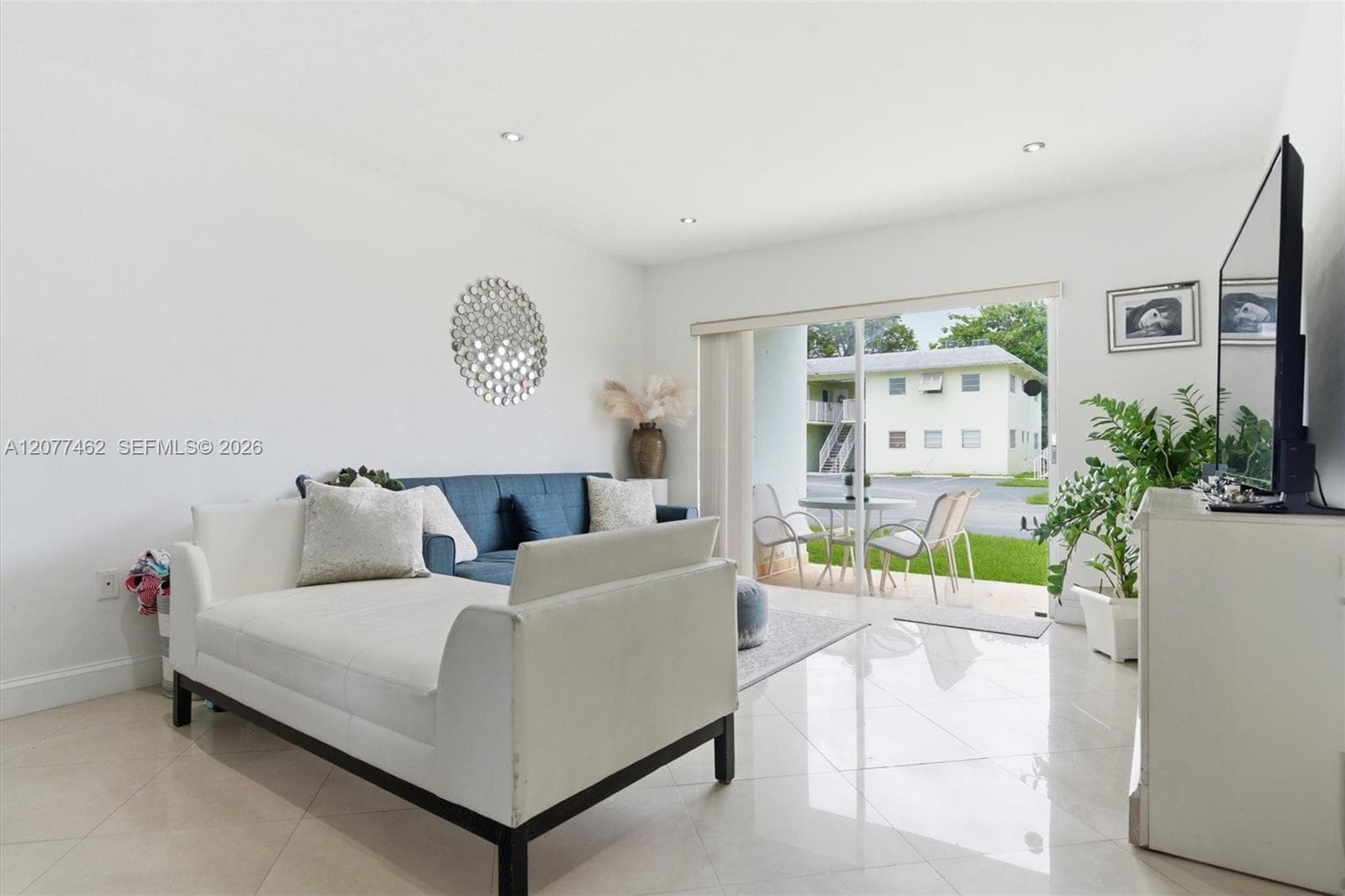 VILLAGE AT DADELAND CONDO · #H121 in Miami - Photo 2