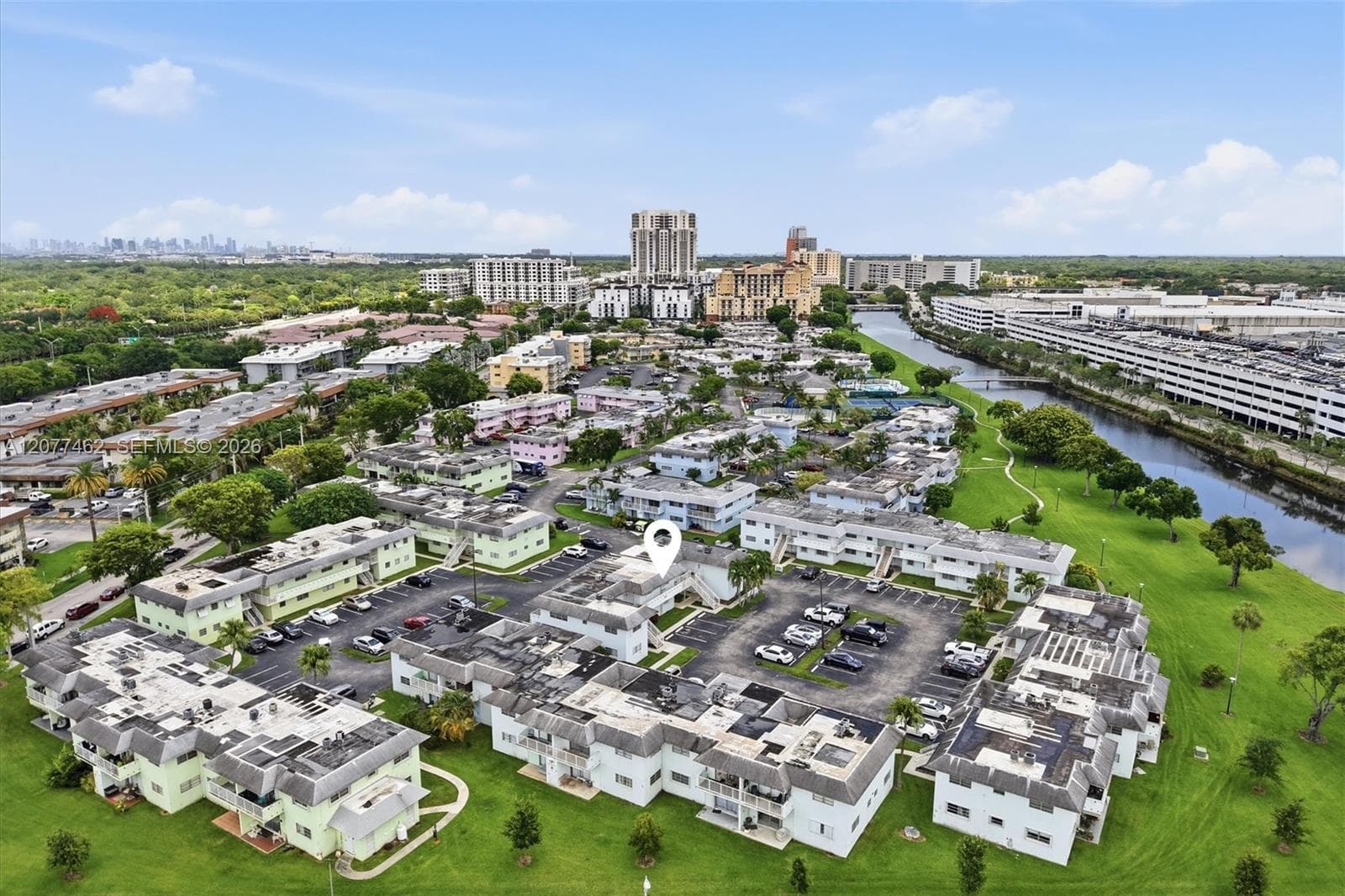 VILLAGE AT DADELAND CONDO · #H121 in Miami - Photo 17